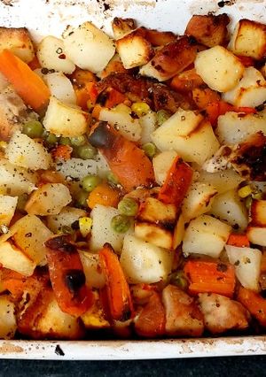 A picture of My Spicy Chicken & Veg Roast 😀#Mainmeal.