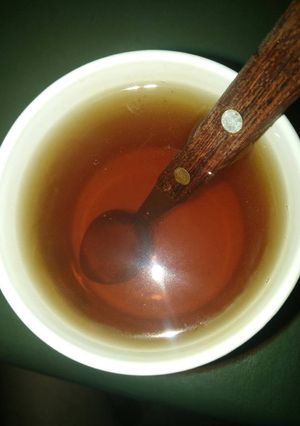 Una foto de Infusión de flores rojas, hibisco y naranja💕💕