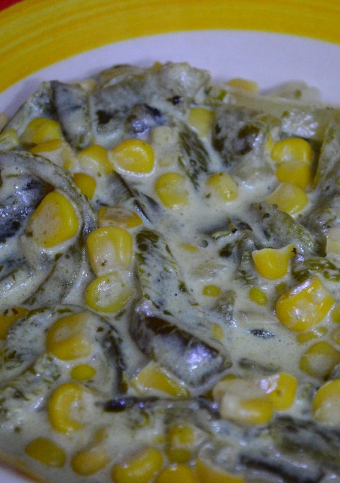 Una foto de Rajas con crema