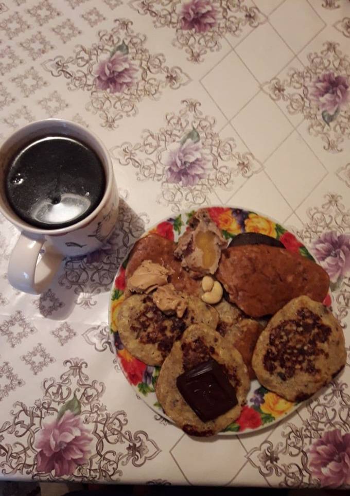 Бананові панкейки