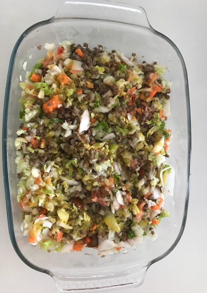 Una foto de Ensalada 🥗 salmón y lentejas