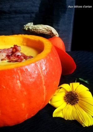 Une photo de Soupe de potimarron aux lardons