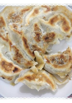 家常~煎餃 的食譜成品照片