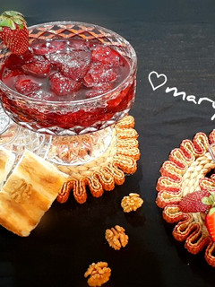 عکسی از دستور مربای توت فرنگی🍓