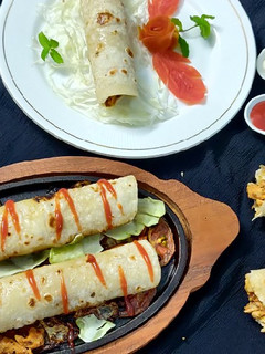 सिजलर चिकन फजिता (Sizzler chicken fajita recipe in hindi) रेसिपी मुख्य फोटो