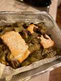 Salmone al cartoccio con funghi e carciofi