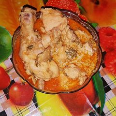 A picture of Dum chicken curry.