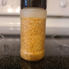 A picture of Steak seasoning.
