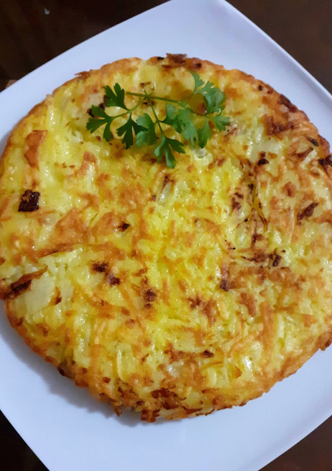 Una foto de Tortilla Rösti - Tortilla de Papa rallada Fácil al estilo Suizo