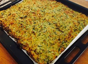 Une photo de Paillasson de pomme de terre courgette au four