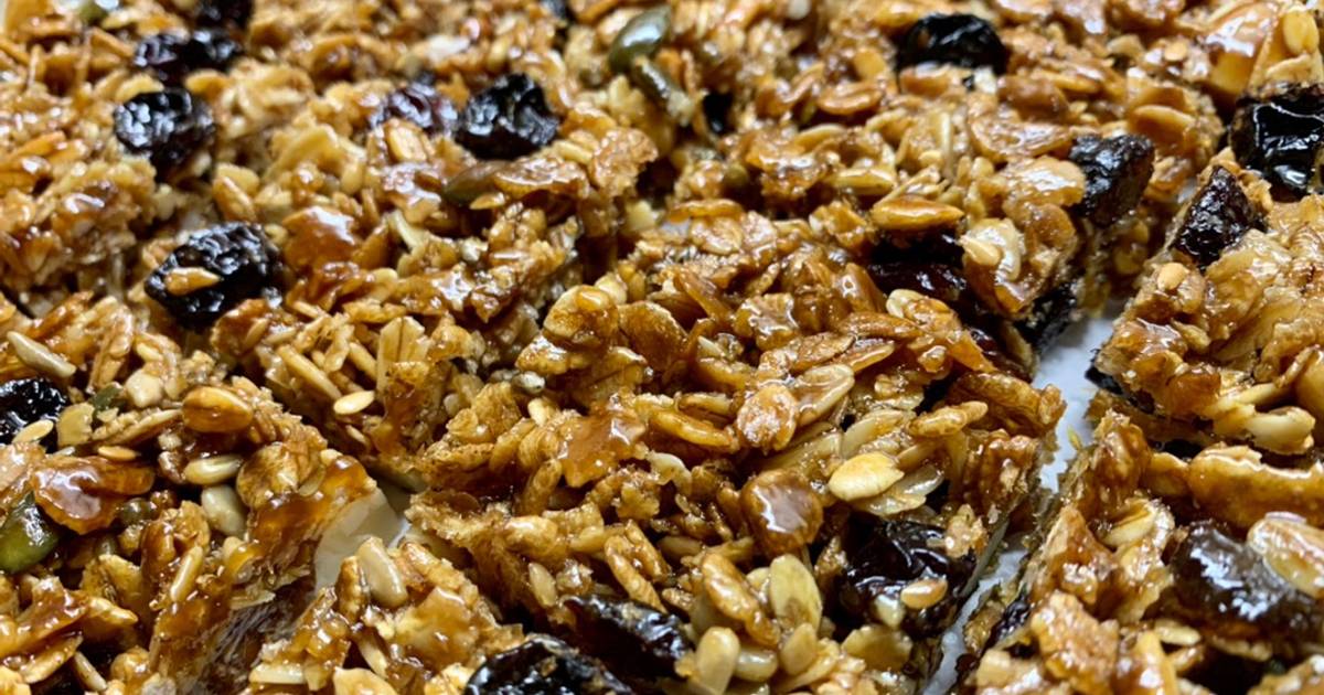 Muesli Flapjacks Recipe by Sonia Duthie Cookpad