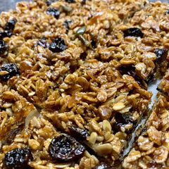 A picture of Muesli Flapjacks.