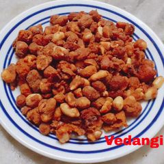 A picture of Masala Peanuts.