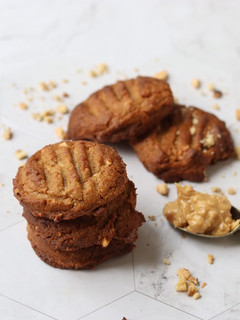 A picture of Peanut butter cookies.