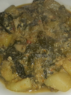Una foto de Acelgas con Papas y Huevo
