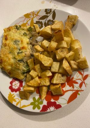 Una foto de Budín de zapallo italiano con papas fritas