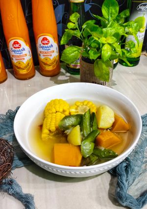 Foto resep Sayur bening labu merah, jagung dan oyong