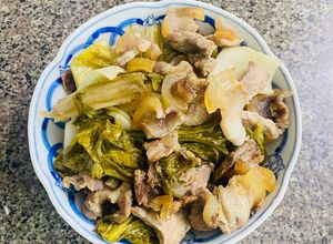 Hình của món Thịt Heo Rừng Xào Cải Chua.