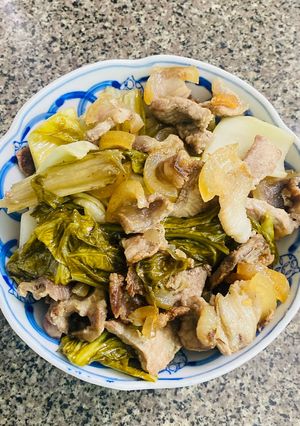 Hình của món Thịt Heo Rừng Xào Cải Chua.