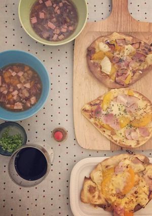 A picture of Grilled peach pizza.
