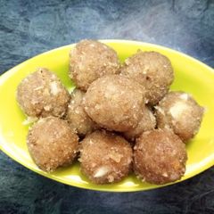 Coconut Ladoo A picture of Coconut Ladoo.
