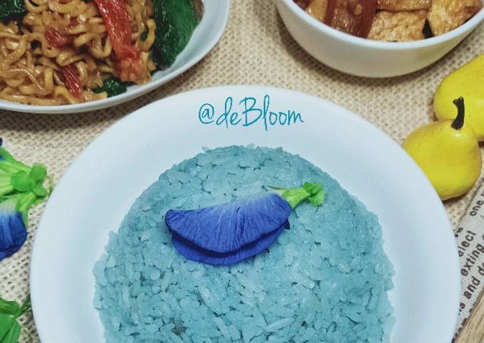 785. Nasi Uduk Biru Telang