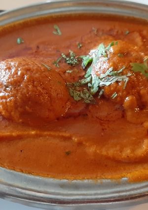 A picture of Egg curry.