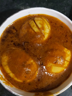முட்டை கிரேவி(egg gravy recipe in tamil) செய்முறை முக்கிய புகைப்படம்