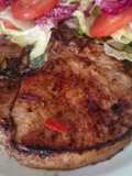 Bisteca de porco com tempero oriental