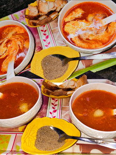 टमाटर गाजर का सूप (Tamatar gajar ka soup recipe in Hindi) रेसिपी मुख्य फोटो