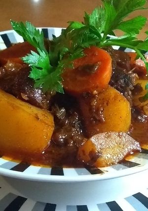 Una foto de Estofado de carne de res desde el fogón de la abuela