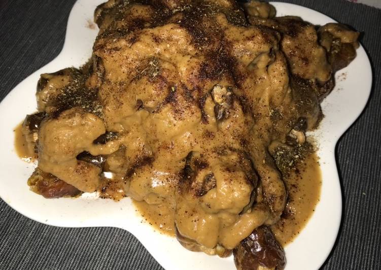 رنجينة رطب محشوة جوز لذيذة جداً مع القهوة العربية