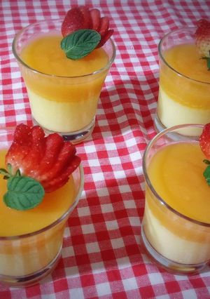 Une photo de Crème dessert orange vanille 🍊🌿