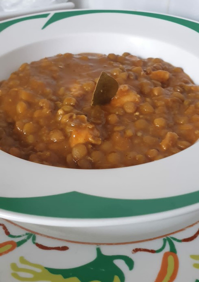 Una foto de Estofado de lentejas al curry