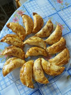 Una foto de Empanadillas de queso y membrillo