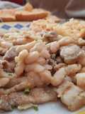 Judías con Panceta (Seques amb Cansalada)