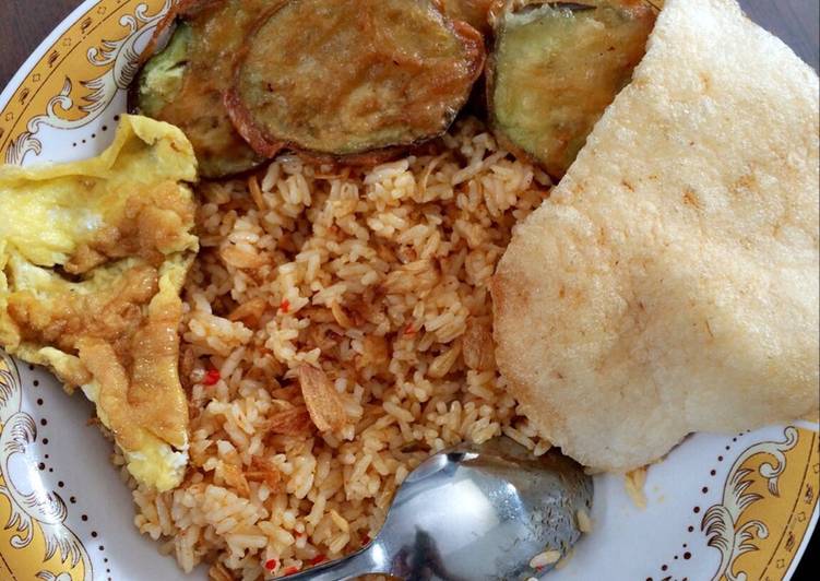 Resep Nasi Goreng Kemiri | Cara Bikin Nasi Goreng Kemiri Yang Bisa Manjain Lidah