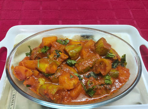 A picture of Dahi Parwal Aloo Dum.