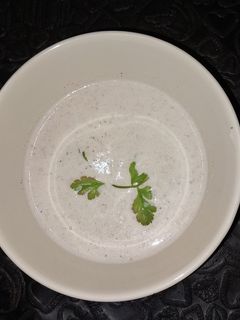 Una foto de Crema de champiñones 🍄🟫
