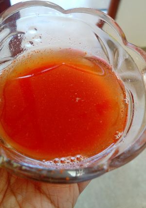 A picture of Chilli sauce.