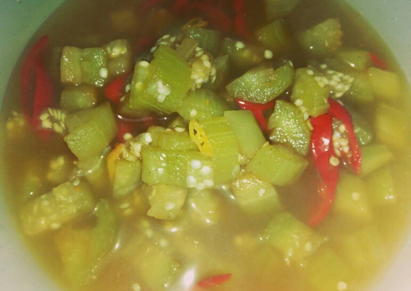 Terong mangrupikeun sayuran acar