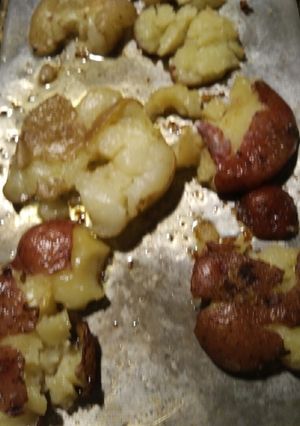 A picture of Smashed Potatoes oven.