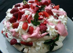 Foto de Pavlova de Morango & Marshmallow!