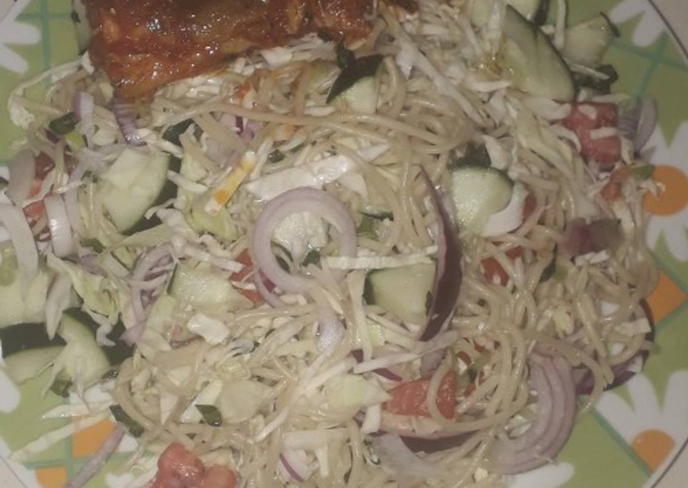 Veggie spaghetti and peppered fish