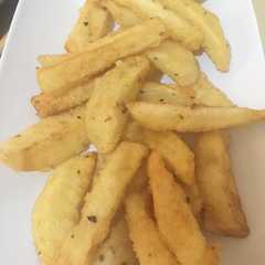 Homemade french fries রেসিপির প্রধান ছবি