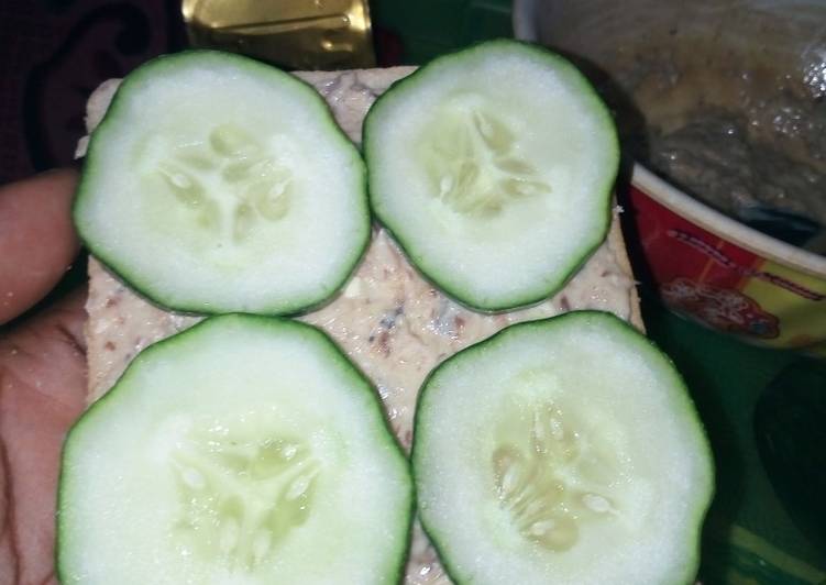 Simple Way to Prepare Award-winning Cucumber Sardine Bread Sandwich