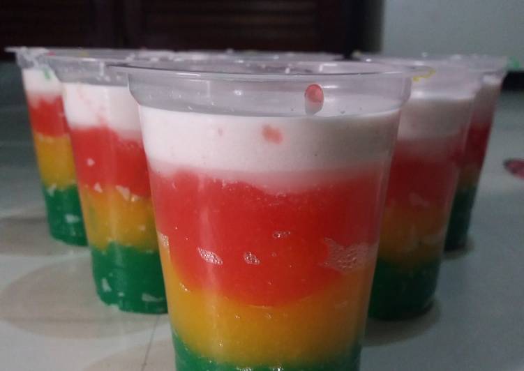 Resep: Rainbow ganepo (bubur singkong pelangi) Farah Quinn
