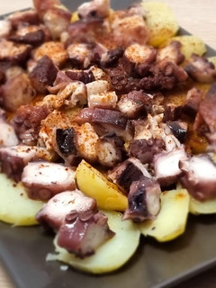 Una foto de Pulpo a la gallega (Receta de conri)