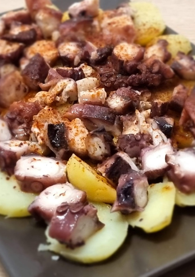 Una foto de Pulpo a la gallega (Receta de conri)
