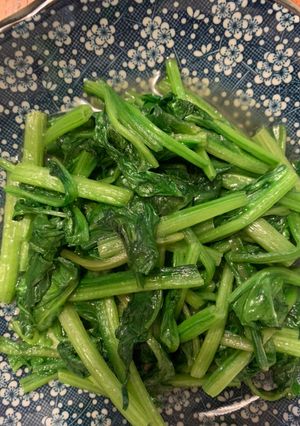 清炒菠菜 的食譜成品照片